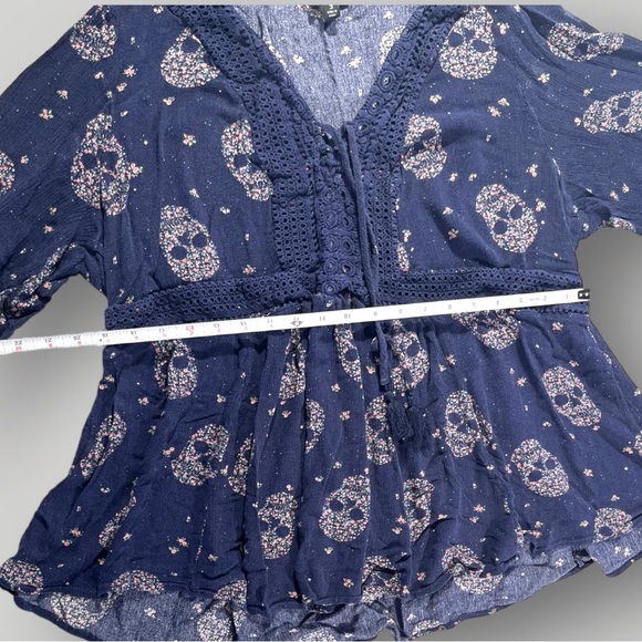 Torrid Blue Top Skulls Graphic - Picture 8 of 16